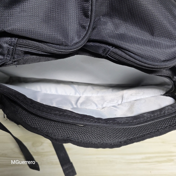 OGIO Black Backpack Marathon - Picture 8 of 11